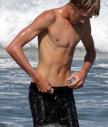 Beach cuties 5d36f22982d64.jpg