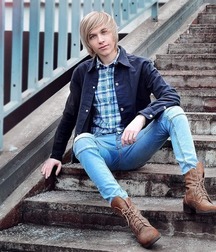 Beautiful school jocks 5d38808916f8b.jpg