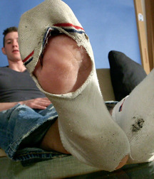 Boy smells 2 5d38bc28e26ce.jpg