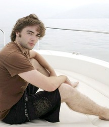 Famous boy feet 5d38e0da2d9a5.jpg