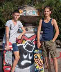 Jake en Alec 5d38eba3c8e80.jpg