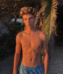 Amazing twinks 4 5d397efc6d0db.jpg