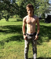 Twink beauties 7 5d398106c4d2b.jpg