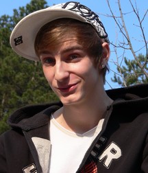 Richard 5d3b7d84cb066.jpg