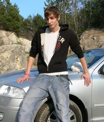 Richard 5d3b7d902a8a4.jpg