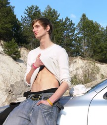 Richard 5d3b7d9802bab.jpg