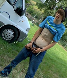 Twinks let it go 5d3caa6e89cca.jpg