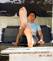 Under boys sweaty feet 5d3dd0a31c906.jpg