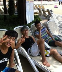 Asian boys barefoot 5d3dd54b573b7.jpg