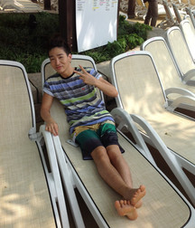 Asian boys barefoot 5d3dd54e59f46.jpg