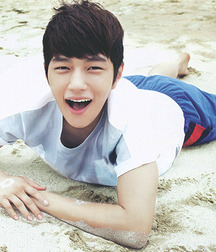 Asian boys barefoot 5d3dd5515353c.jpg