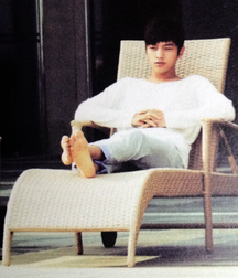 Asian boys barefoot 5d3dd55eb01d1.png