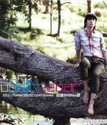 Asian boys barefoot 5d3dd5674e622.jpg