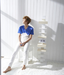 Asian boys barefoot 5d3dd58e2ddec.jpg