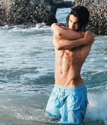 Cool boys extra hot 5d3f119a11ce7.jpg