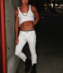 Twinks 137 5d3f977e78015.jpg