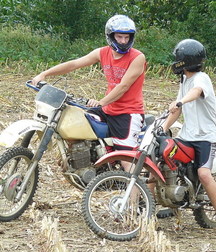 Offroad bikers 5d408a07a5b8f.jpg