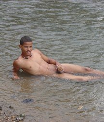 Boys cooling off 5d432a5736425.jpg