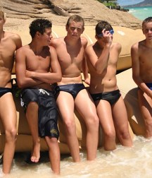 Sunny beach beauties 5d4405e86b6f8.jpg