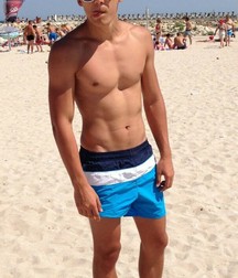 Beach hotties 5d4429fe9aa9e.jpg