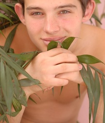 Micky 2 5d4432a68b00e.jpg