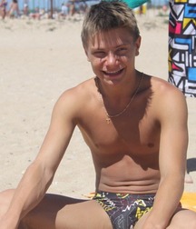 Boy hotties during holidays 5d44d7fb3288d.jpg