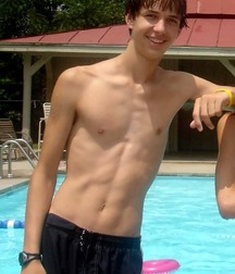 Boy hotties during holidays 5d44d81da76c1.jpg