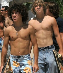 Twinks 141 5d46dc81a3588.jpg