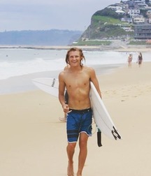 Surfer and beach boys 2 5d483e6fa34cf.jpg