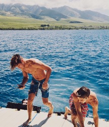 Surfer and beach boys 2 5d483e72c6535.jpg