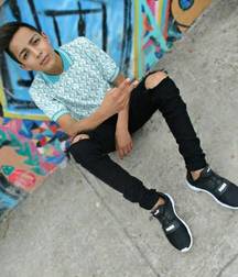 Sneaker twinks 5d486efaf1f0f.jpg