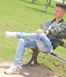 Sneaker twinks 5d486f0b7ff25.jpg