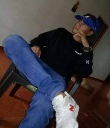 Sneaker twinks 5d486f170766e.jpg