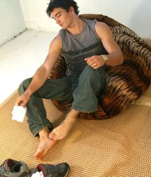 Worship doms feet 5d4871cc4c067.jpg
