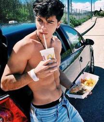 Twinks and jocks 6 5d4881274022e.jpg