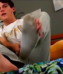 Worship sweaty boyfeet 5d4b24dfb0e62.jpg