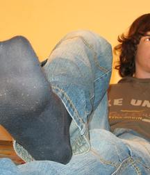 Worship sweaty boyfeet 5d4b24fc3c781.jpg