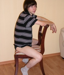Worship sweaty boyfeet 5d4b24fdeb0b4.jpg