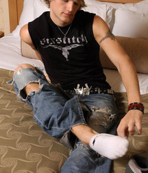 Alpha Boy Jackson shows feet 5d4c286dbef72.jpg