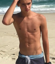 Twinks 144 5d4d7161c4a95.jpg