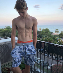 Twinks 144 5d4d718b3cd56.png