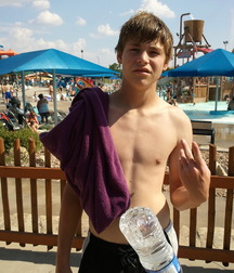 Twinks in summer 5d4d81c25c4d9.jpg