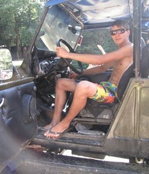 Holiday boys 5d4d87dbf2aa0.jpg