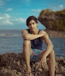 Highschool boys on vacation 5d4df890afe1b.jpg