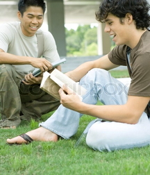 Barefoot and flip flops 5d4f5965124b0.jpg