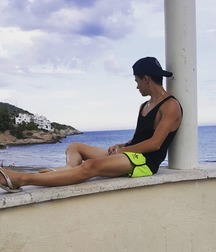 Boyfeet 3 5d4fef5d6581c.jpg