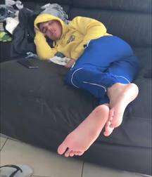 Boyfeet 3 5d4fef7c4cbb8.jpg