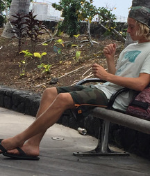 Boys in flip flops 5d501145a7cbb.jpg