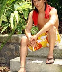 Boys in flip flops 5d5011900e225.jpg