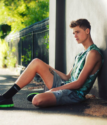 Twinks 150 5d5472a47846a.jpg
